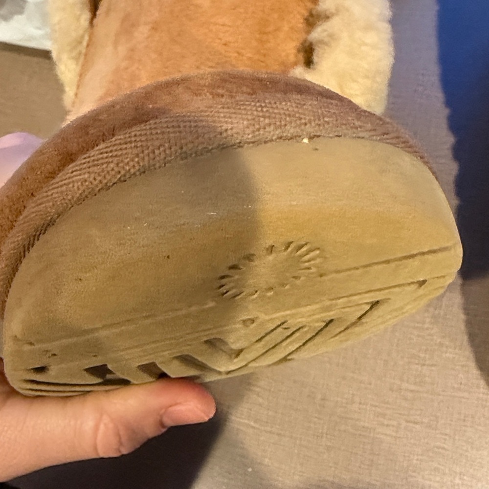 UGG Bailey button II - Picture 8 of 8